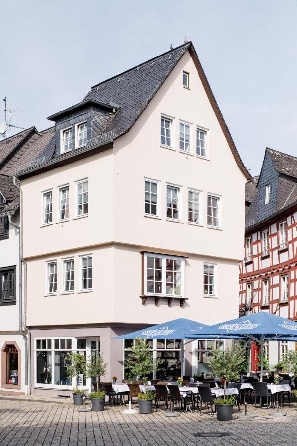 Designapartment Im Herzen Der Altstadt - 7 Guests - 3 Bedrooms - 2 Bathrooms Limburg an der Lahn Exteriör bild